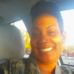 Meet your Posher, Mia